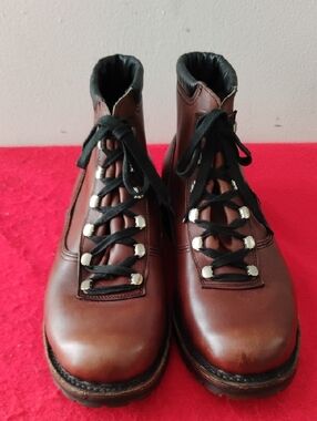 Men's Brown Leather Lace-Up Ankle Boots with Black Trim